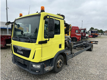 Camion cu macara MAN TGL 12.220