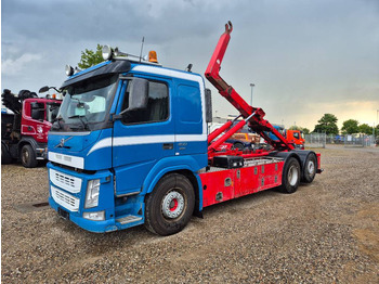 Camion cu cârlig VOLVO FM 450