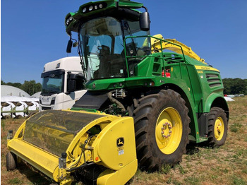 Combină de Recoltat Furaj JOHN DEERE 8400
