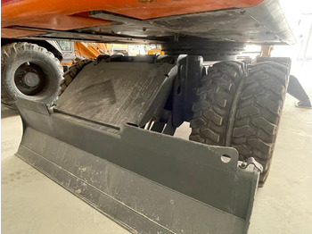 Excavator pe roţi DOOSAN DX210: Foto 5