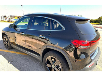 Automobil MERCEDES-BENZ