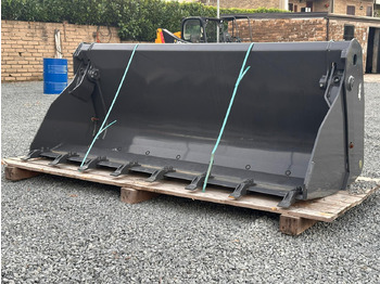 Cupă incărcător NEW HOLLAND 220: Foto 2 Cupă incărcător NEW HOLLAND 220: Foto 2