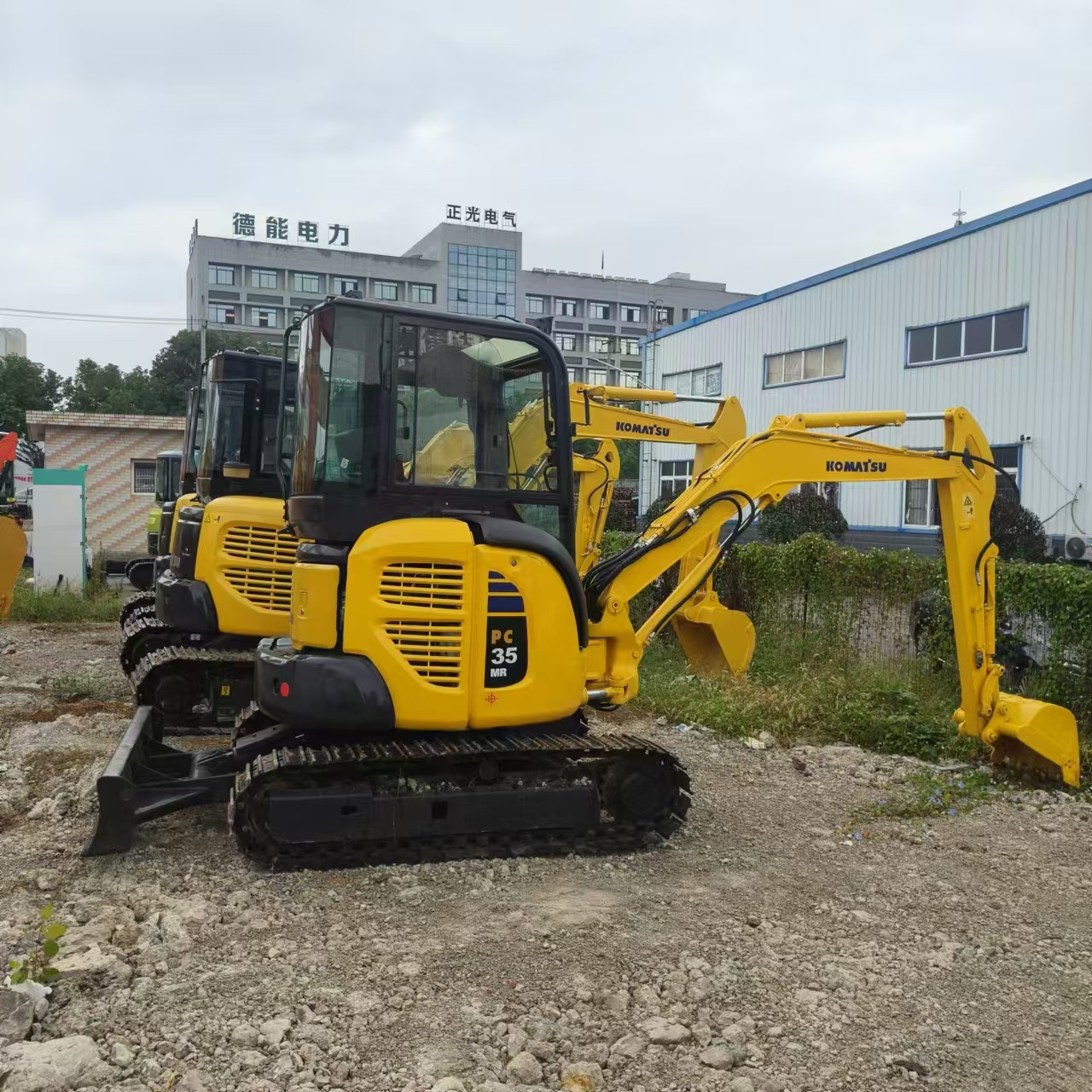Mini excavator KOMATSU PC35