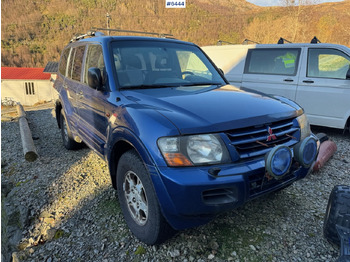 Automobil 2000 Mitsubishi Pajero GLX with 7 seats: Foto 3