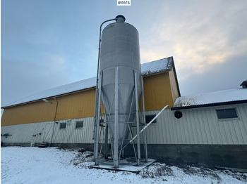 Utilaje de creştere vite 2010 Mafa Outdoor silo w/ level switch and inlet screw: Foto 3 Utilaje de creştere vite 2010 Mafa Outdoor silo w/ level switch and inlet screw: Foto 3