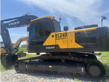 Excavator pe şenile VOLVO EC240