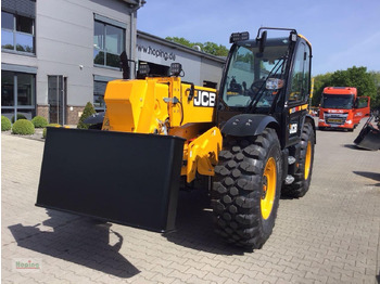 Stivuitor telescopic nou JCB 560-80 AGRI PRO: Foto 2