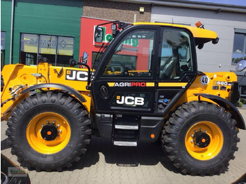Stivuitor telescopic JCB