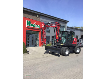 Excavator pe roţi YANMAR
