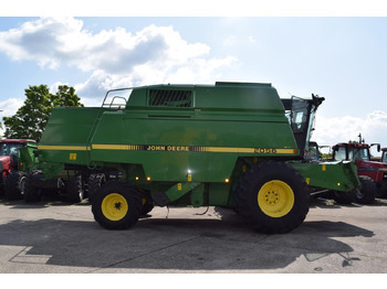 Combină de recoltat cereale JOHN DEERE 2056