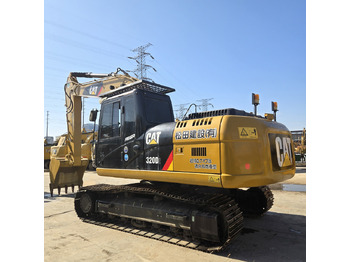 Excavator pe şenile CATERPILLAR 320D