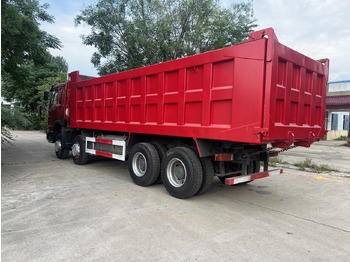 Camion basculantă SINOTRUK HOWO