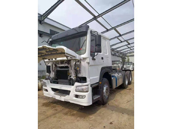 Cap tractor SINOTRUK HOWO