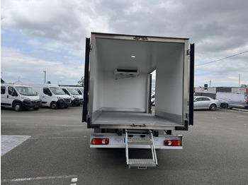 Autoutilitară frigorifica RENAULT Master 2.3