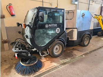 Măturătoare stradală NILFISK