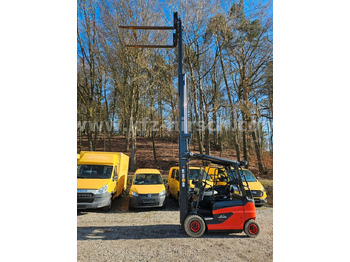 : fotografie din antet