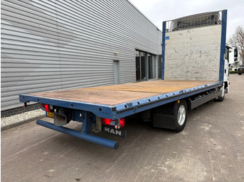 Camion platformă MAN TGL 8.250 / OPEN LAADBAK / SLAAP CABINE / 6 CILINDER / AUTOMAAT / APK - TUV JANUARI 2026: Foto 4