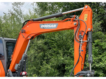 Excavator pe roţi Doosan DOOSAN DX57W *ROTOTILT* 2200 Motogodzin JAK NOWA KOPARKA KOŁOWA STAN PERFEKCYJNY SPROWADZONA: Foto 4