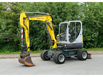 Excavator pe roţi WACKER
