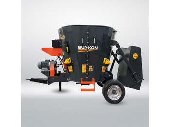 Remorcă distribuit furaje