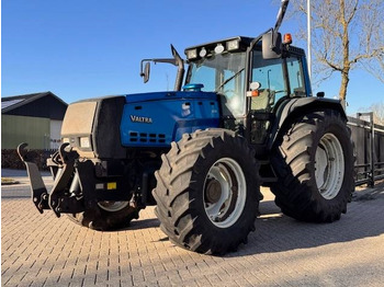 Tractor agricol VALTRA 8550