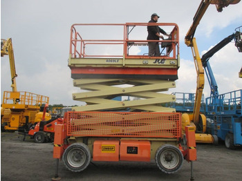 Platforma foarfeca JLG