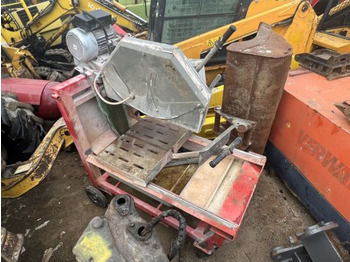 Unealtă/ Echipament