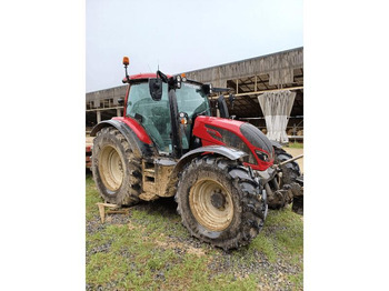 Tractor agricol VALTRA N174