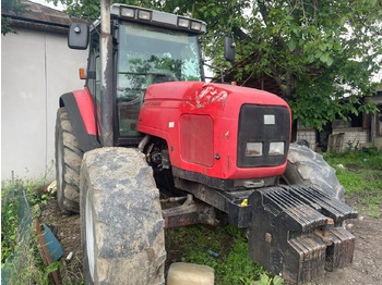 Tractor agricol MASSEY FERGUSON 8220
