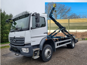 Camion cu cârlig MERCEDES-BENZ Atego 1323