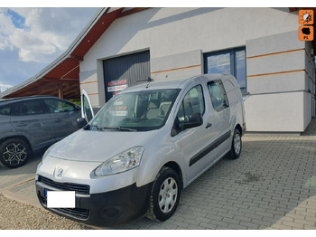 Automobil PEUGEOT