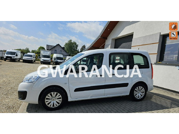 Automobil PEUGEOT