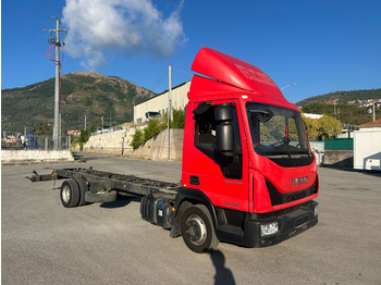 Camion şasiu IVECO EuroCargo