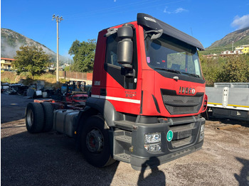 Camion şasiu IVECO Stralis