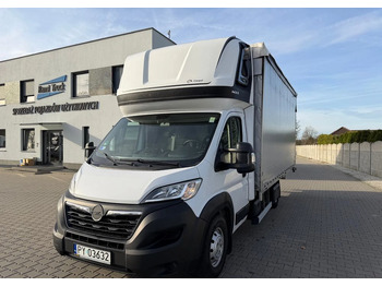 Autoutilitară cu prelată OPEL