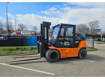 Stivuitor GPL DOOSAN