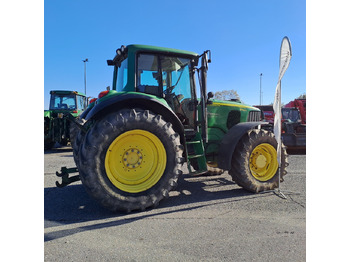 Tractor agricol JOHN DEERE 6820