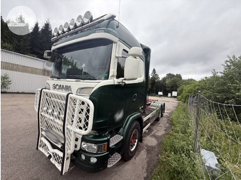 Camion cu cârlig SCANIA R 520