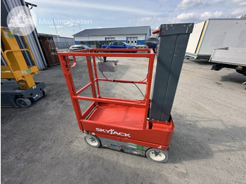 Platformă verticală SKYJACK