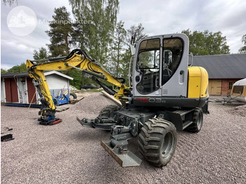 Excavator pe roţi WACKER
