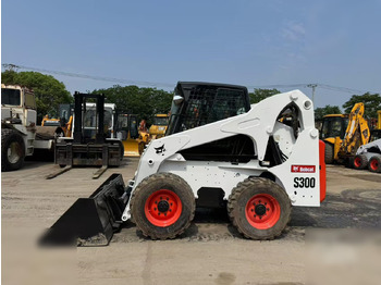 Mini încărcător BOBCAT S300
