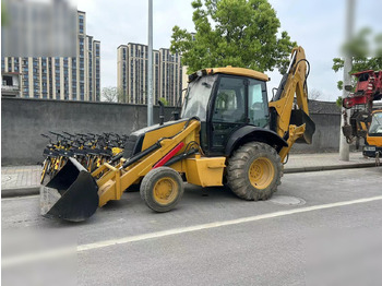 Buldoexcavator CASE 580