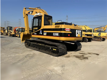 Excavator pe şenile CATERPILLAR 320BL: Foto 2 Excavator pe şenile CATERPILLAR 320BL: Foto 2