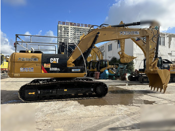Excavator pe şenile CATERPILLAR 320D