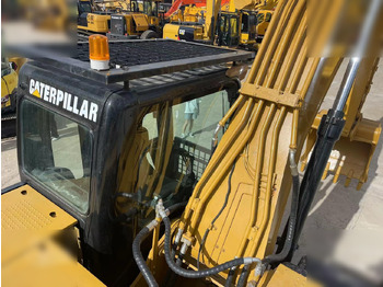 Excavator pe şenile CATERPILLAR 320D: Foto 4