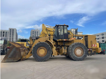 Încărcător frontal pe pneuri CATERPILLAR