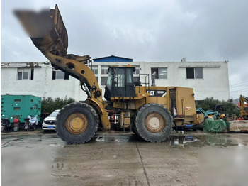 Încărcător frontal pe pneuri CATERPILLAR