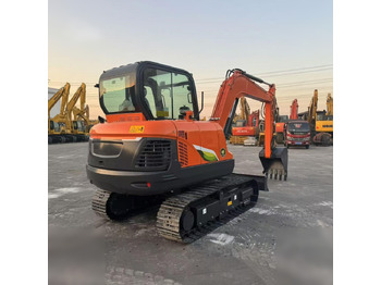 Excavator pe şenile DOOSAN DX60E-10N: Foto 2 Excavator pe şenile DOOSAN DX60E-10N: Foto 2