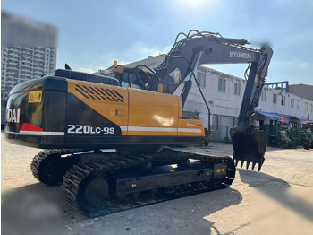 Excavator pe şenile HYUNDAI