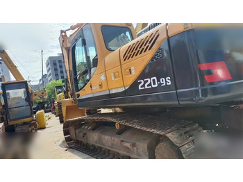 Excavator pe şenile HYUNDAI